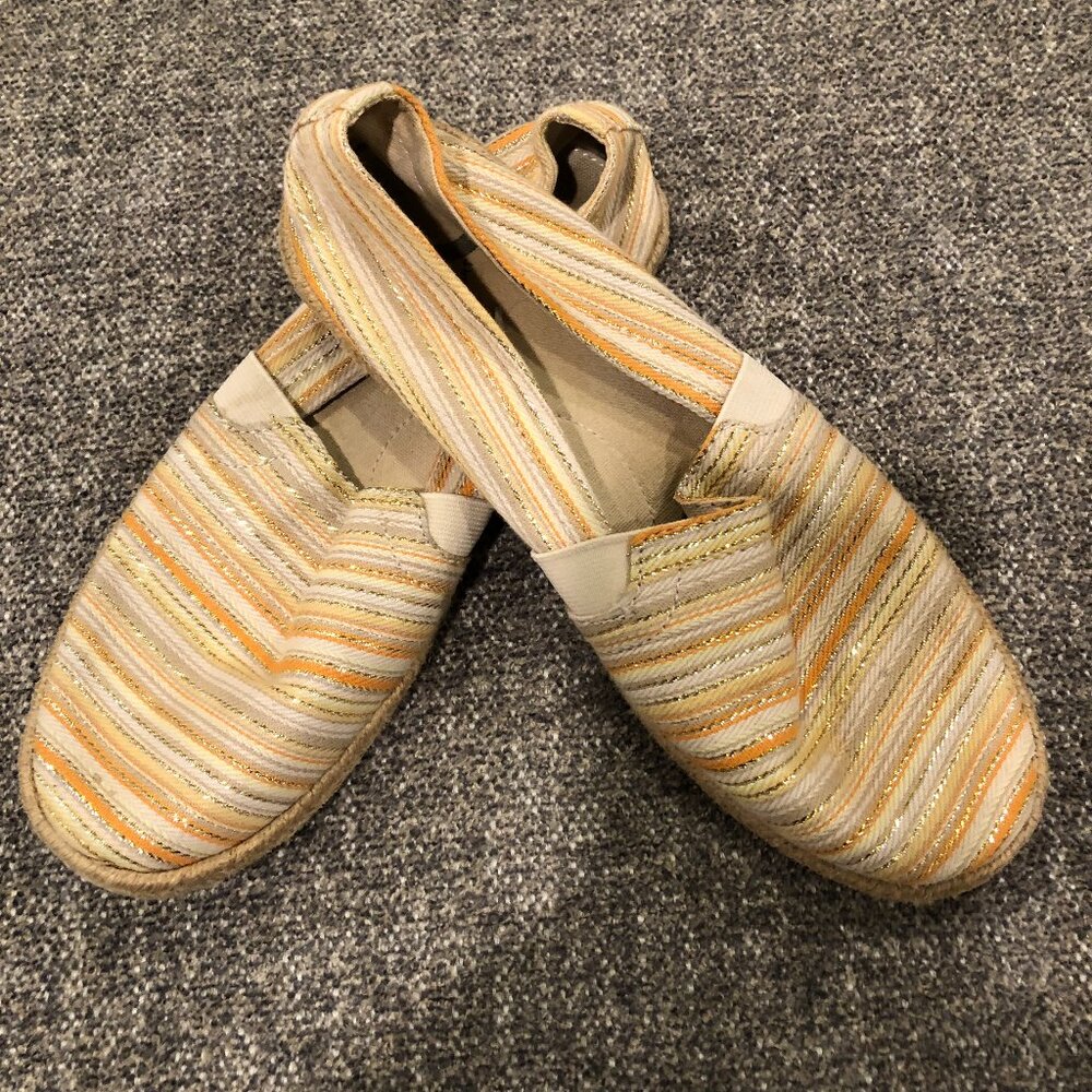 Report Espadrille-Style Flats, Size 7